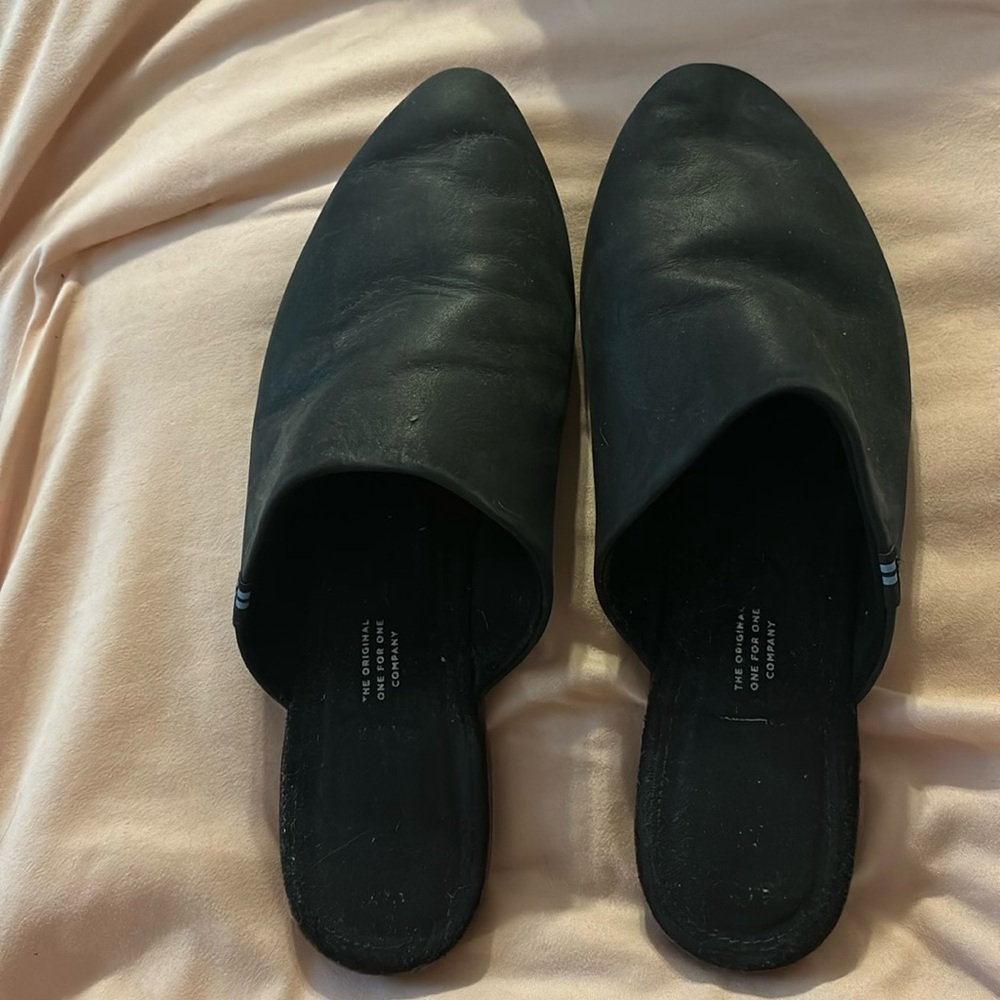 Toms black Jade mules